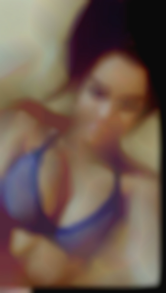 Amoy sexy 44 bi slut resturan.
